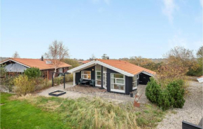 Cozy Home In Væggerløse With Kitchen, Bogø By